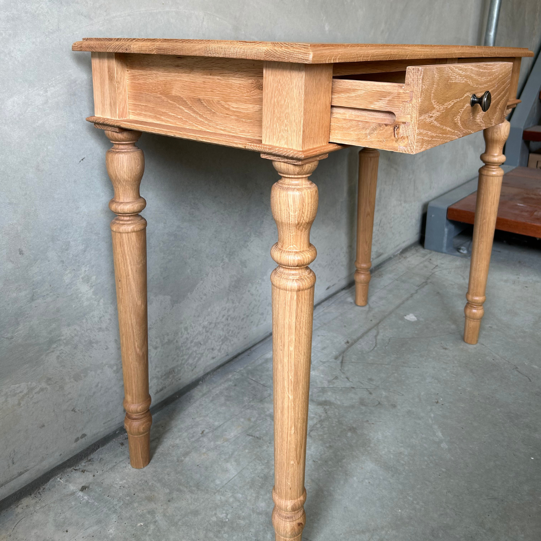 Chloé Console Table (Imperfect #2)
