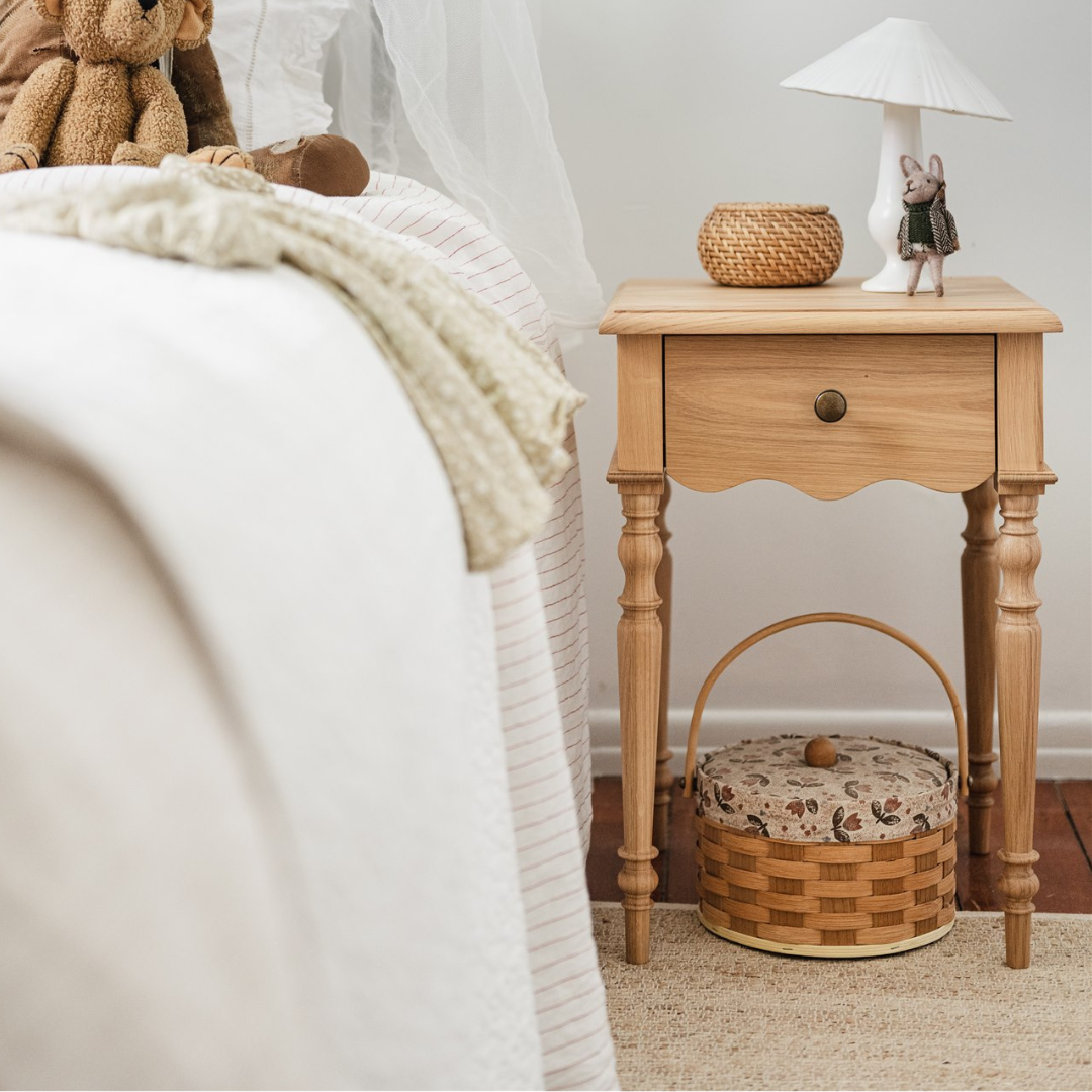 Evie Bedside Table Oak (Imperfect)