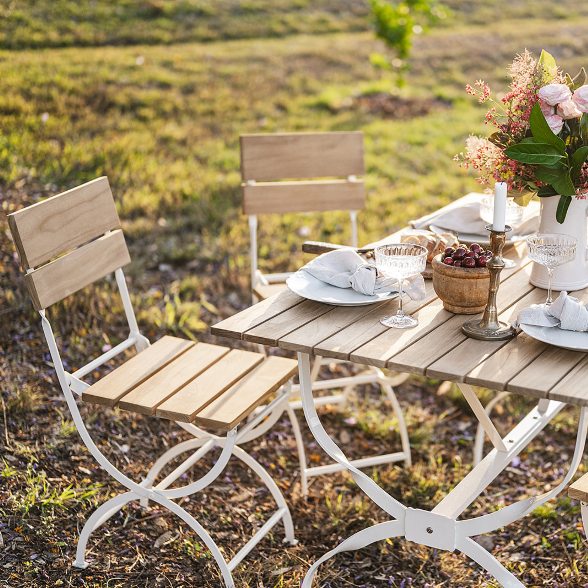 Jolie Gartentisch- und Stuhlset