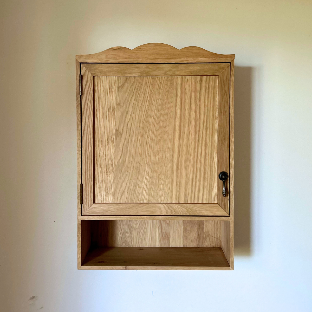 Petite Cabinet